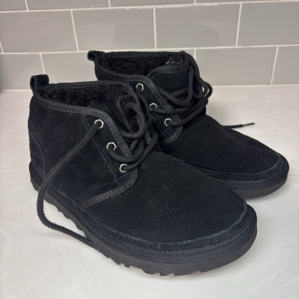 UGG NEUMEL CHUKKA Ankle Lace Up Boot Women's Size 8 SUEDE BLACK